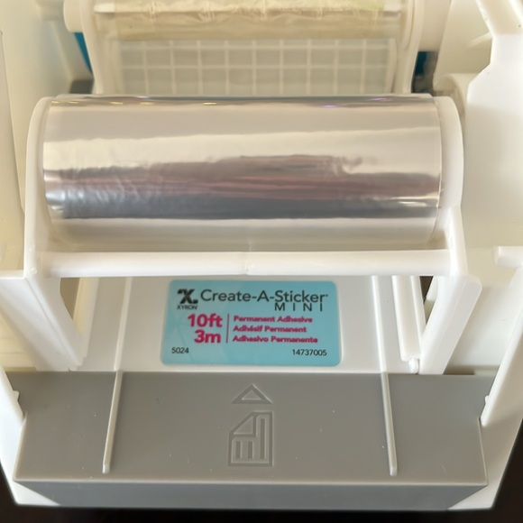 Xyron Create a Sticker,  Mini Sticker Maker, Paper Projects Permanent Adhesive - Picture 10 of 10